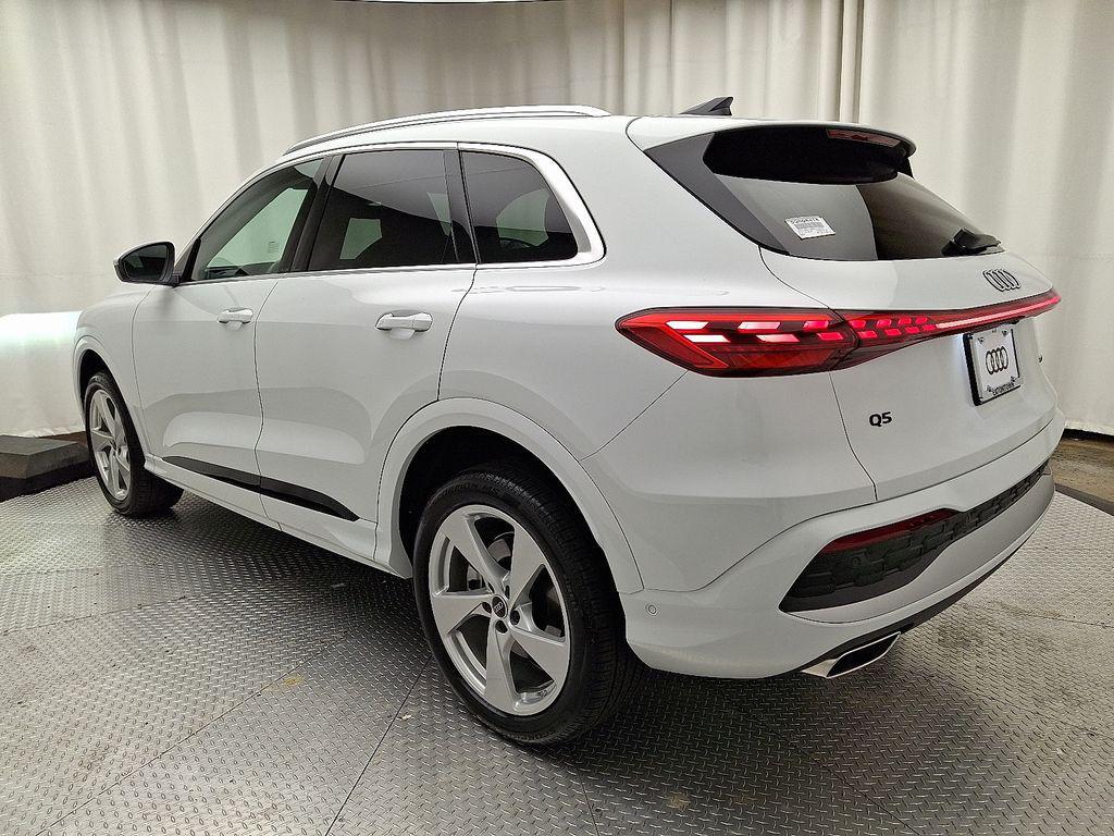 new 2025 Audi Q5 car, priced at $61,390