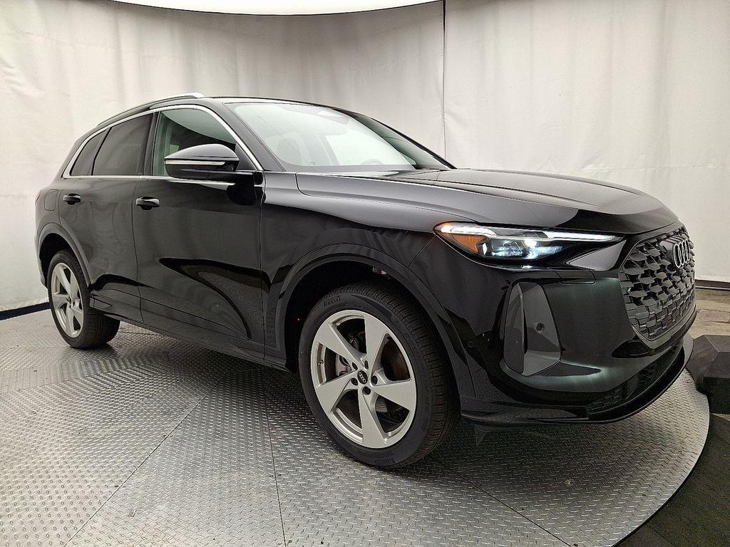 new 2025 Audi Q5 car, priced at $61,390