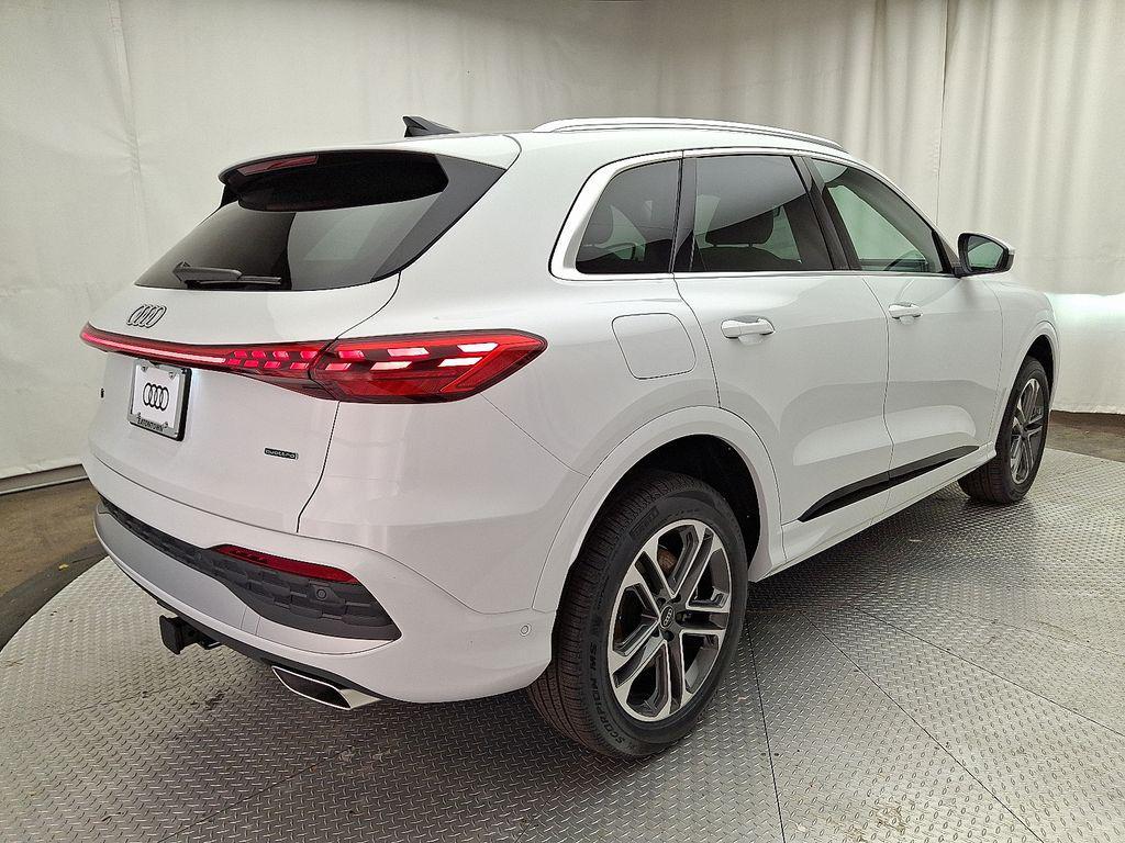 new 2025 Audi Q5 car, priced at $59,260