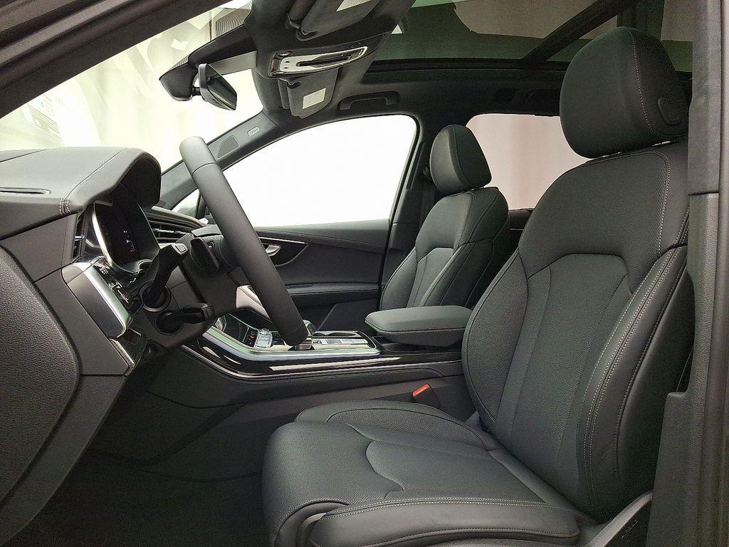 new 2026 Audi Q7 car, priced at $85,695