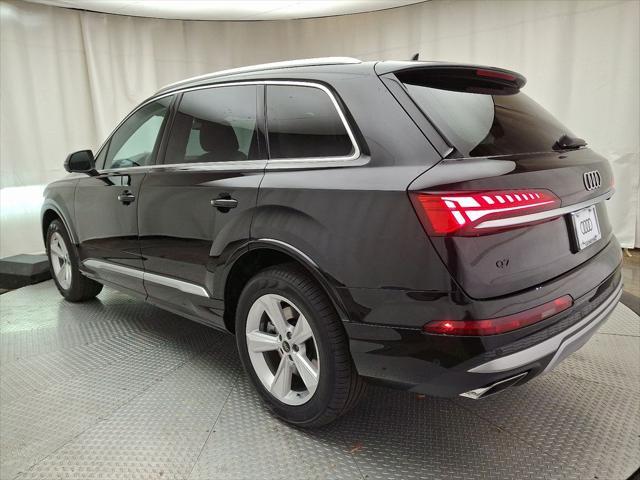 new 2025 Audi Q7 car, priced at $69,900