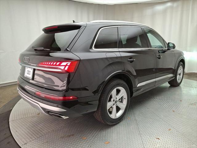 new 2025 Audi Q7 car, priced at $69,900