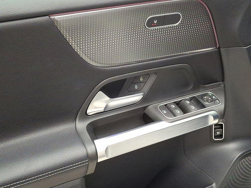 used 2022 Mercedes-Benz GLB 250 car, priced at $25,825