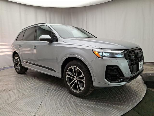 new 2025 Audi Q7 car, priced at $70,525