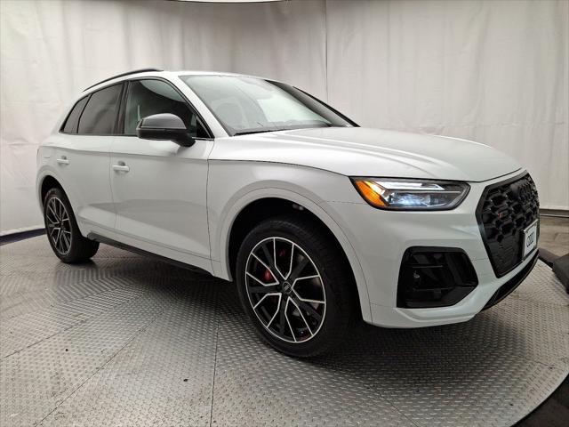 new 2025 Audi SQ5 car, priced at $70,270