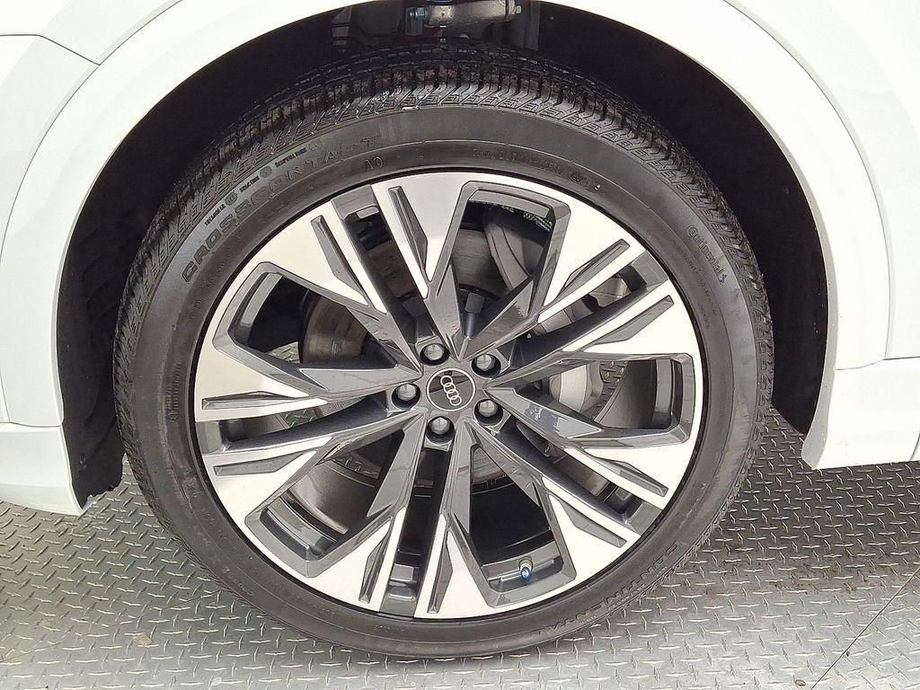 new 2026 Audi Q8 car, priced at $86,300