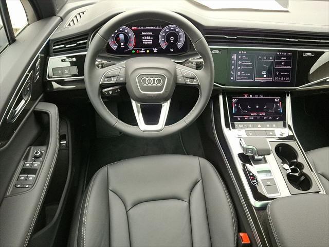 new 2025 Audi Q7 car, priced at $76,090