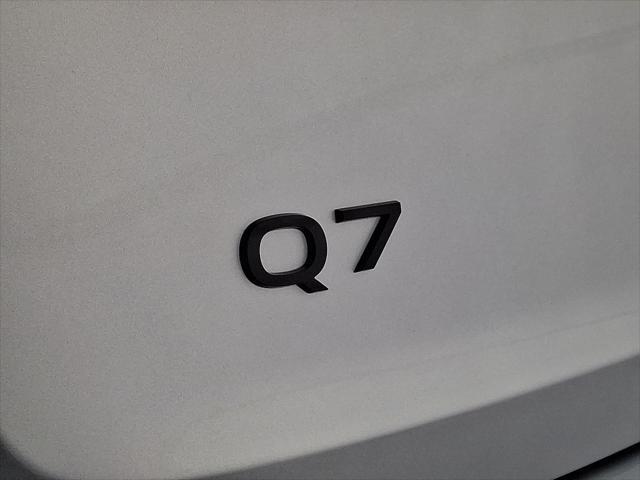 new 2025 Audi Q7 car, priced at $72,290