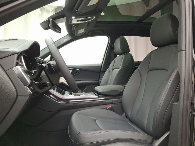 new 2025 Audi Q7 car, priced at $76,705