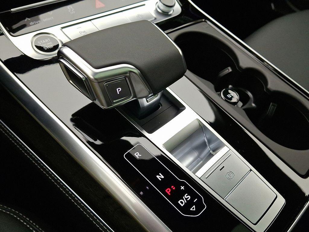 new 2026 Audi Q7 car, priced at $78,295