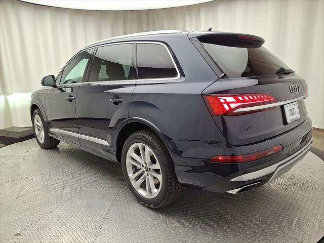 new 2025 Audi Q7 car, priced at $70,755