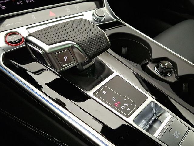 new 2025 Audi S6 car, priced at $87,830