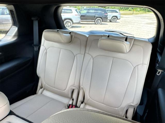 new 2025 Jeep Grand Cherokee L car, priced at $52,697