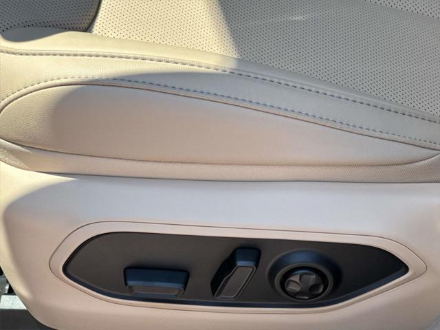 new 2025 Jeep Grand Cherokee L car, priced at $52,697