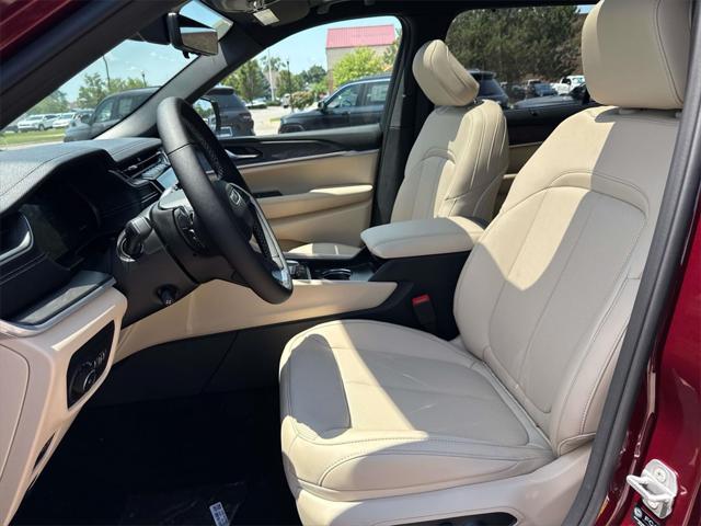new 2025 Jeep Grand Cherokee L car, priced at $52,697