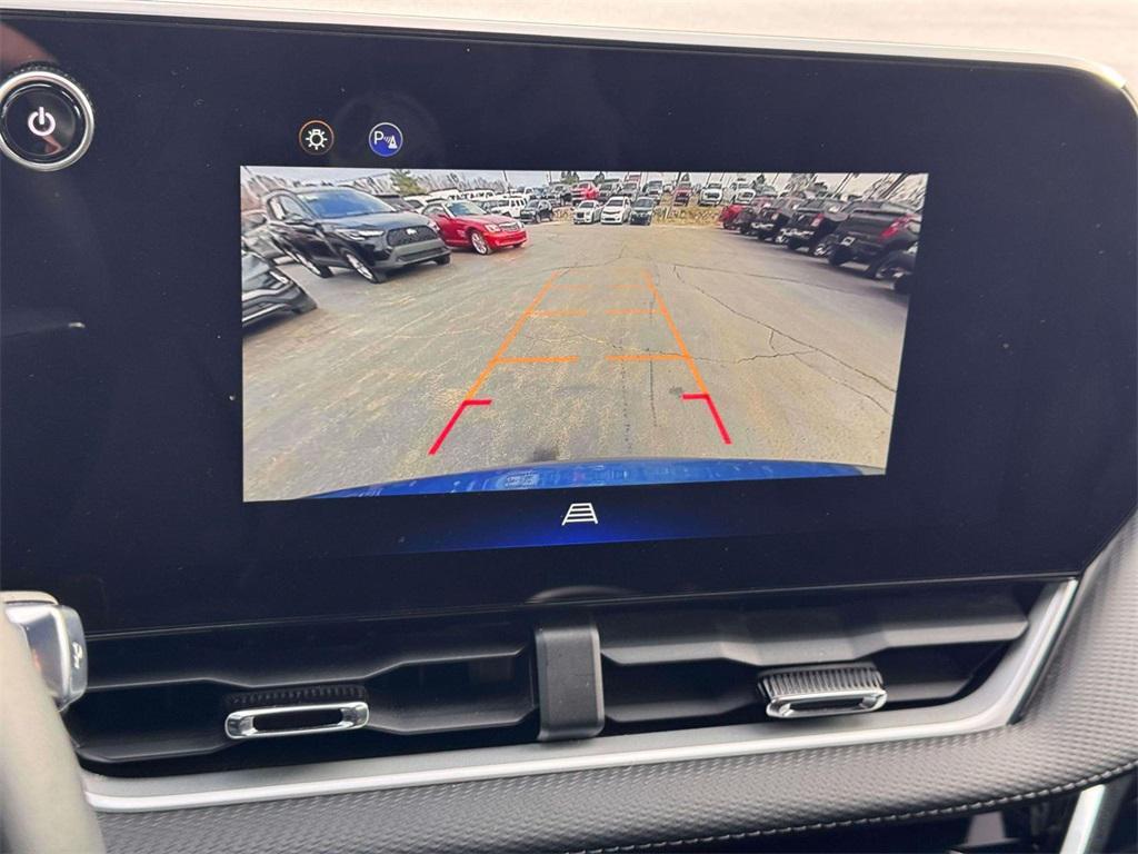 used 2025 Chevrolet Equinox car, priced at $22,000