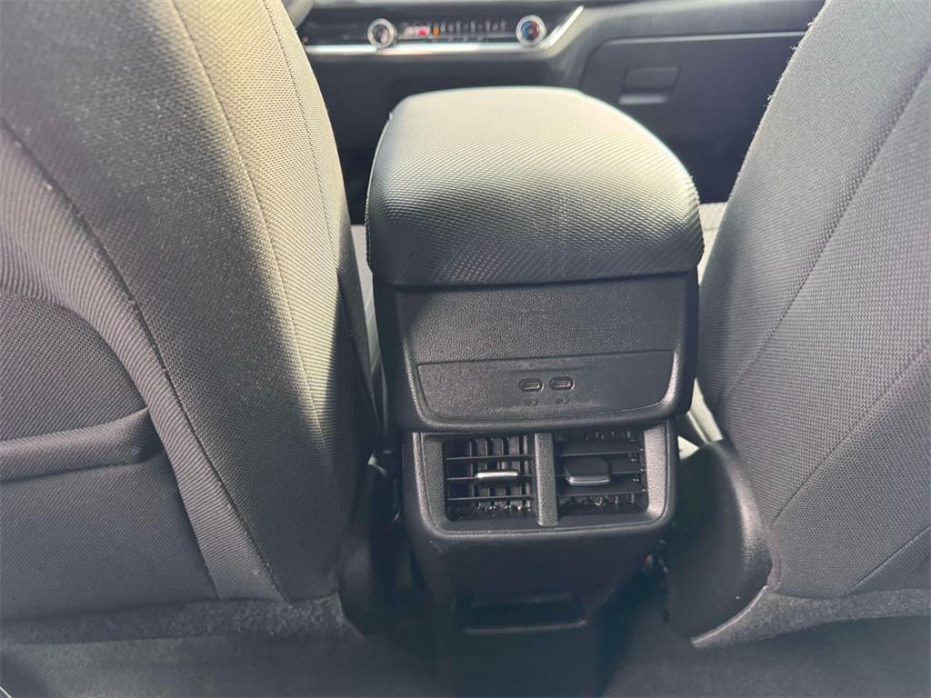 used 2025 Chevrolet Equinox car, priced at $22,000