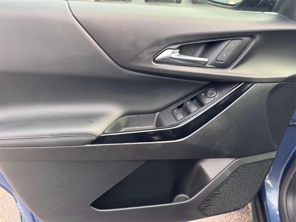 used 2025 Chevrolet Equinox car, priced at $22,000