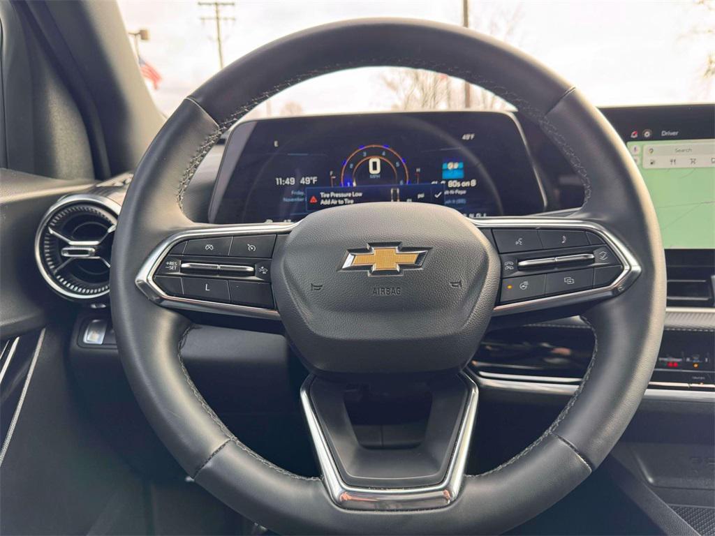 used 2025 Chevrolet Equinox car, priced at $22,000