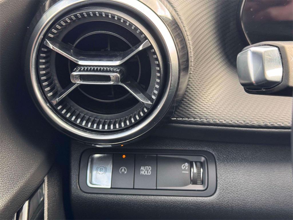 used 2025 Chevrolet Equinox car, priced at $22,000