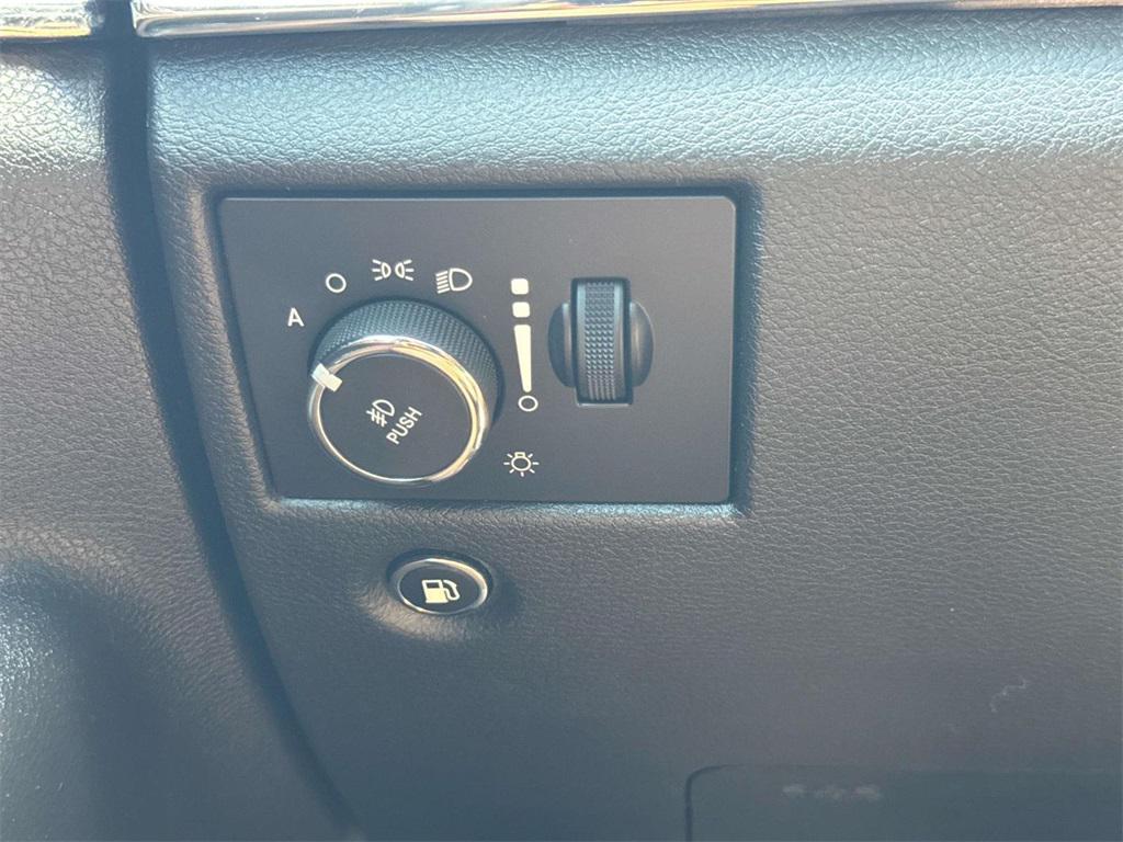 used 2018 Jeep Grand Cherokee car, priced at $19,000