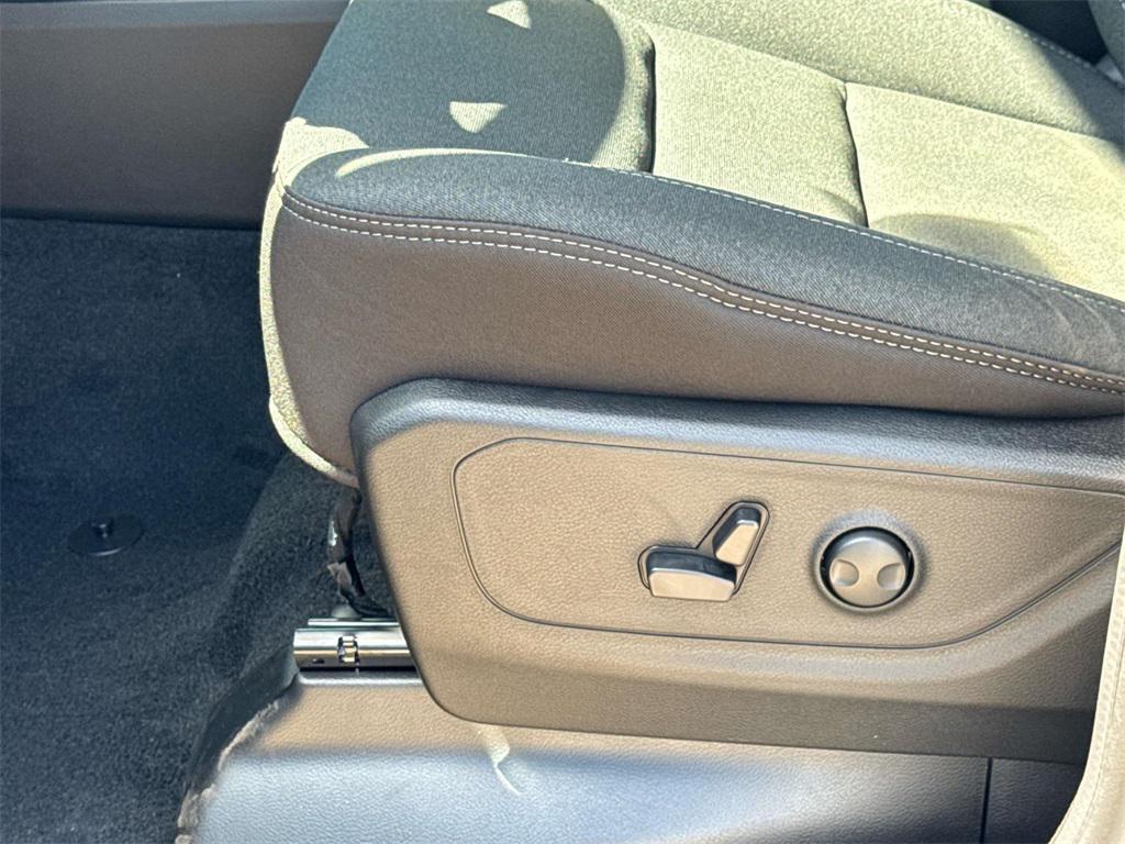 new 2025 Ram 1500 car, priced at $52,483