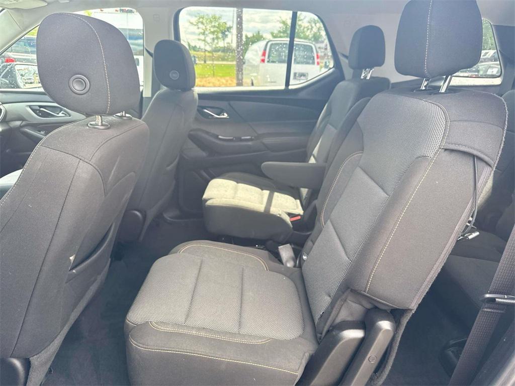 used 2021 Chevrolet Traverse car, priced at $17,995