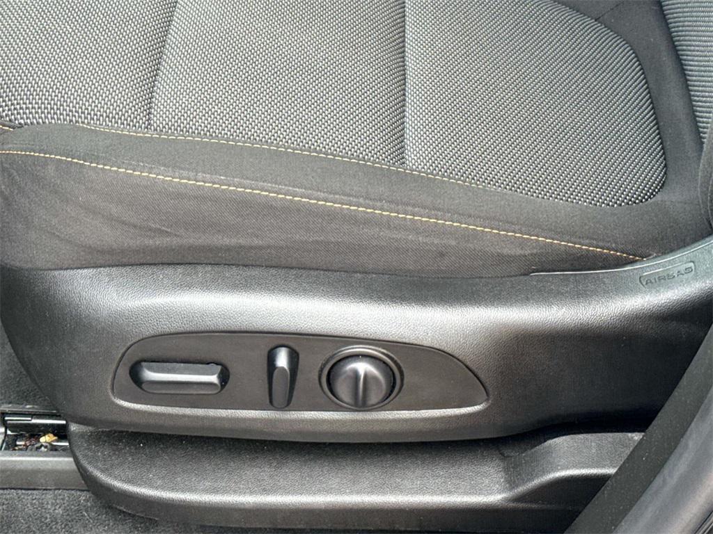 used 2021 Chevrolet Traverse car, priced at $17,995