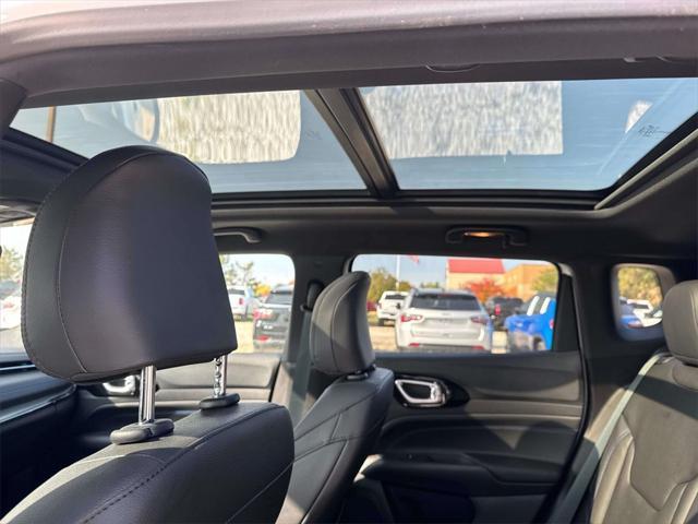 new 2025 Jeep Compass car, priced at $36,778