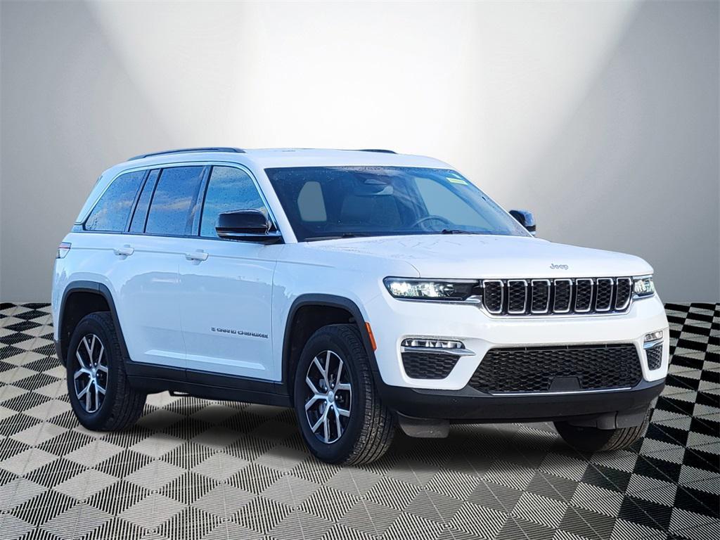 used 2024 Jeep Grand Cherokee car, priced at $31,000
