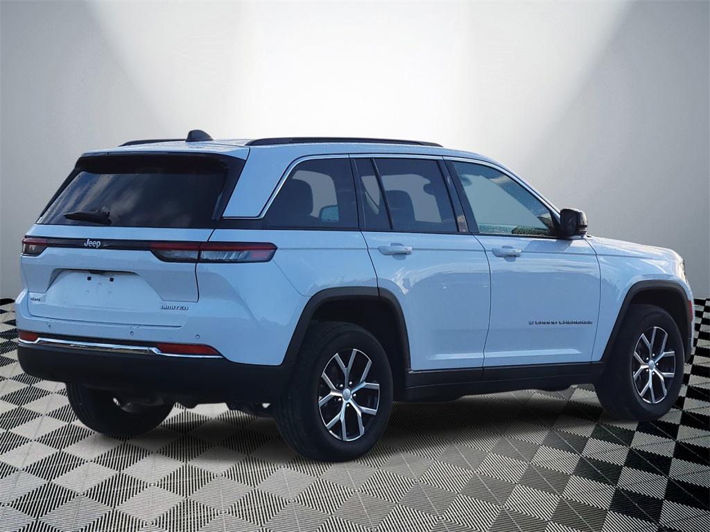 used 2024 Jeep Grand Cherokee car, priced at $31,000