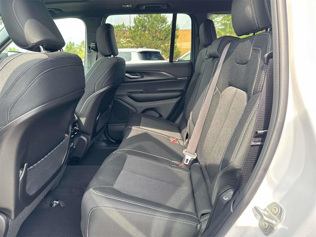 new 2025 Jeep Grand Cherokee car, priced at $40,808