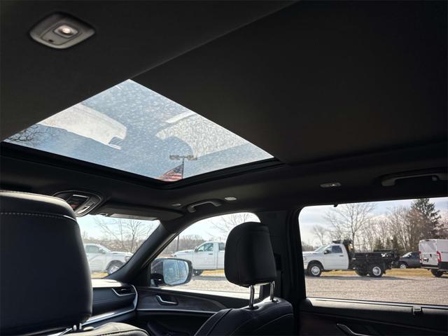 new 2025 Jeep Grand Cherokee L car, priced at $52,055