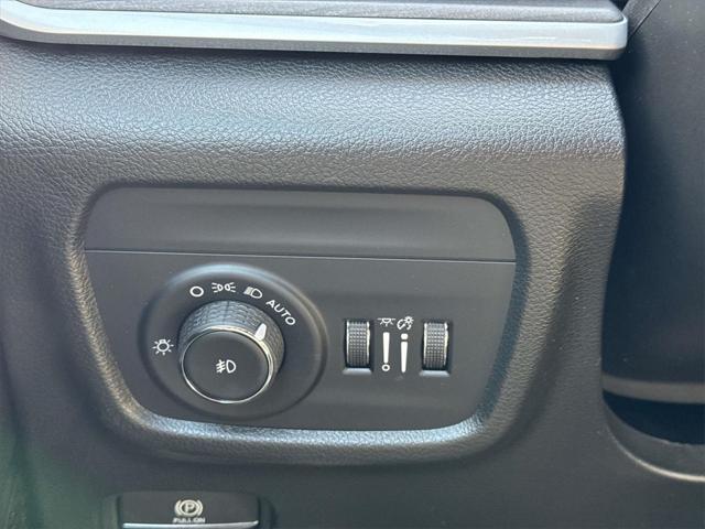 new 2025 Jeep Grand Cherokee L car, priced at $52,055