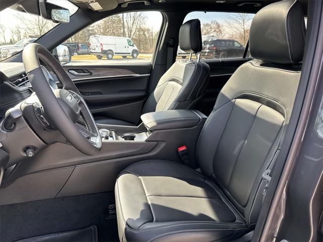 new 2025 Jeep Grand Cherokee L car, priced at $52,055