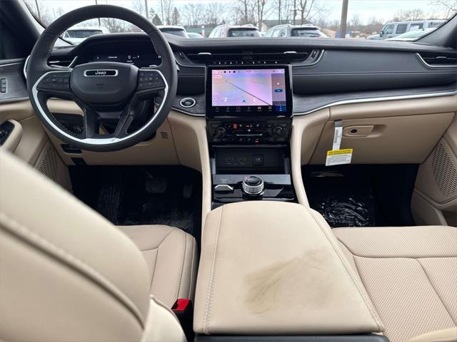 new 2025 Jeep Grand Cherokee car, priced at $48,557