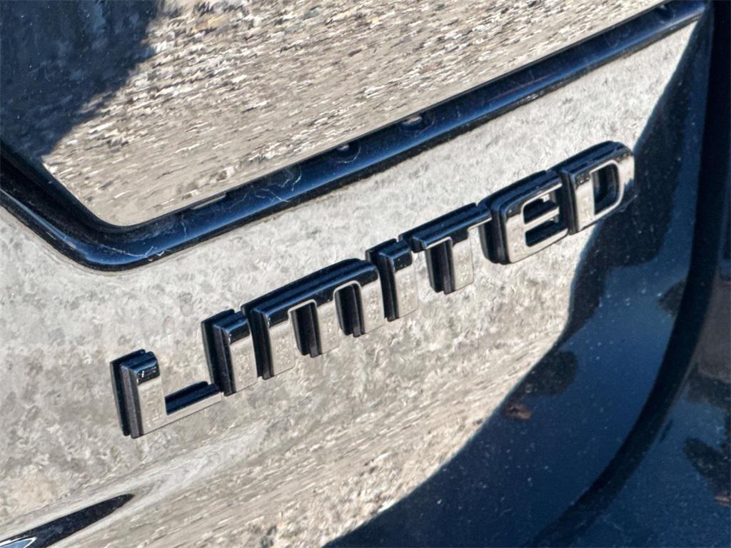 new 2025 Jeep Grand Cherokee car, priced at $56,655