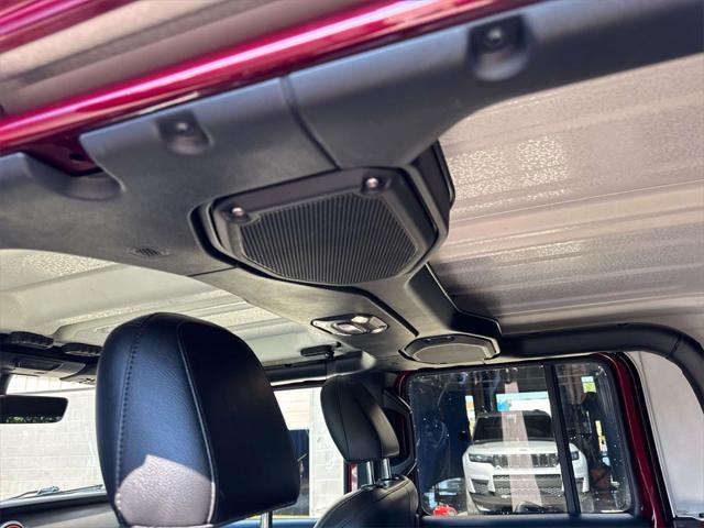 used 2021 Jeep Gladiator car, priced at $32,600