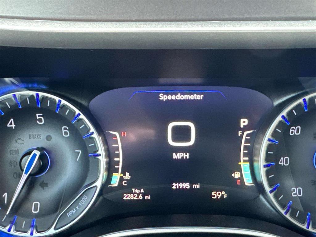 used 2024 Chrysler Pacifica car, priced at $33,000
