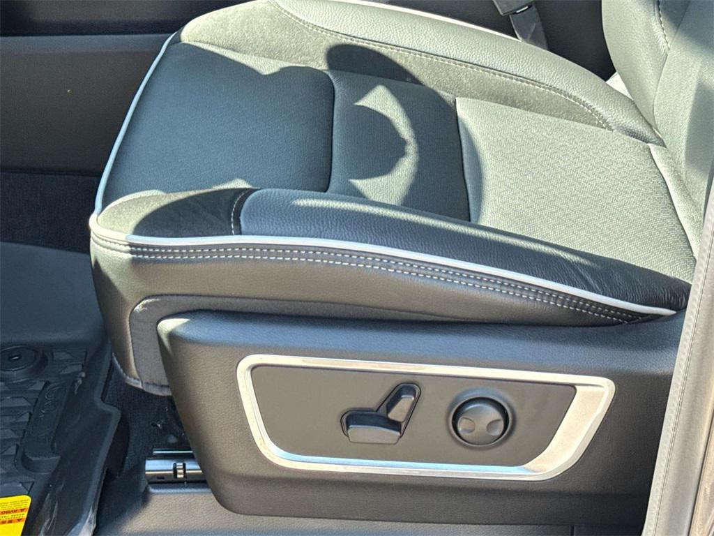 new 2026 Ram 1500 car, priced at $67,743