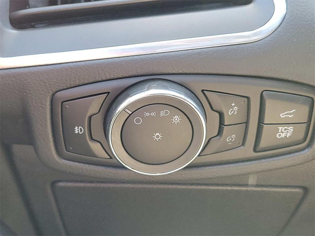used 2024 Ford Edge car, priced at $29,800