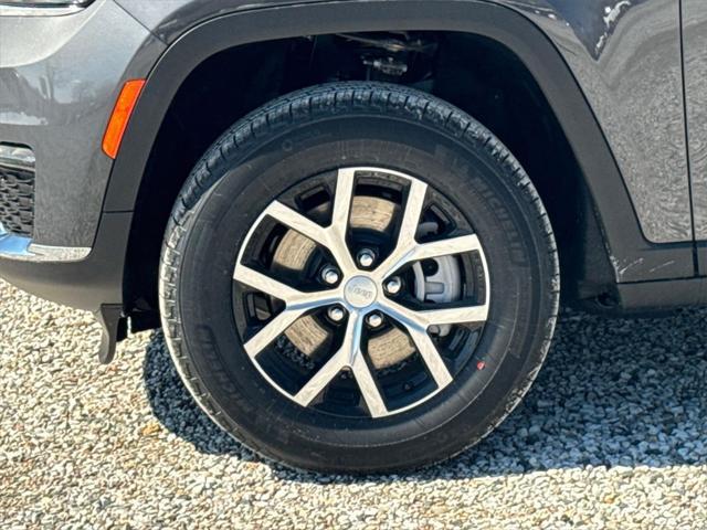 new 2025 Jeep Grand Cherokee L car, priced at $47,318