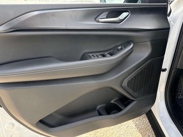 new 2025 Jeep Grand Cherokee L car, priced at $45,280