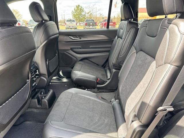 new 2025 Jeep Grand Cherokee L car, priced at $45,280