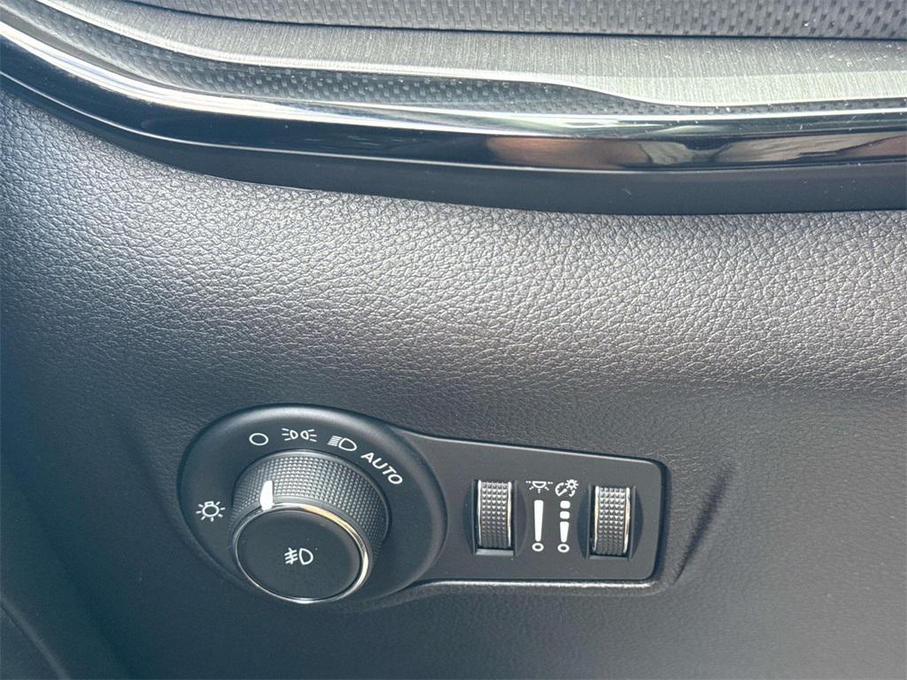 used 2022 Jeep Compass car, priced at $22,000