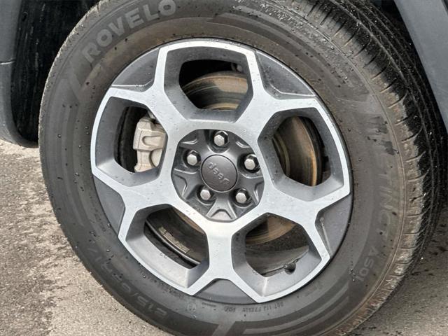 used 2022 Jeep Compass car, priced at $20,000
