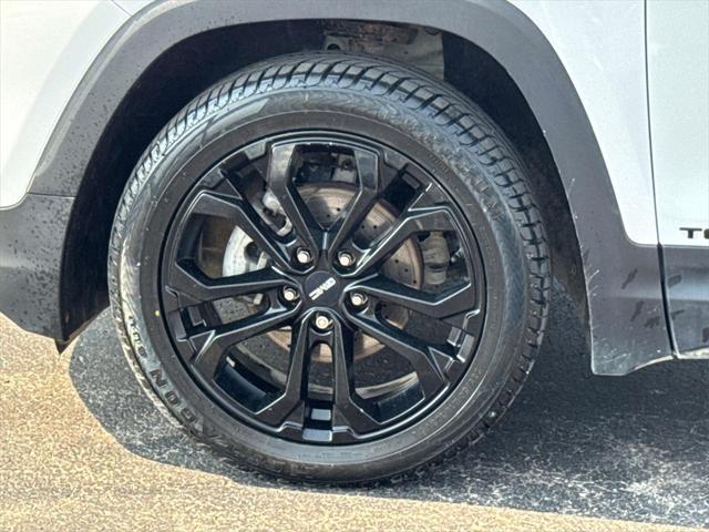 used 2021 GMC Terrain car, priced at $18,500