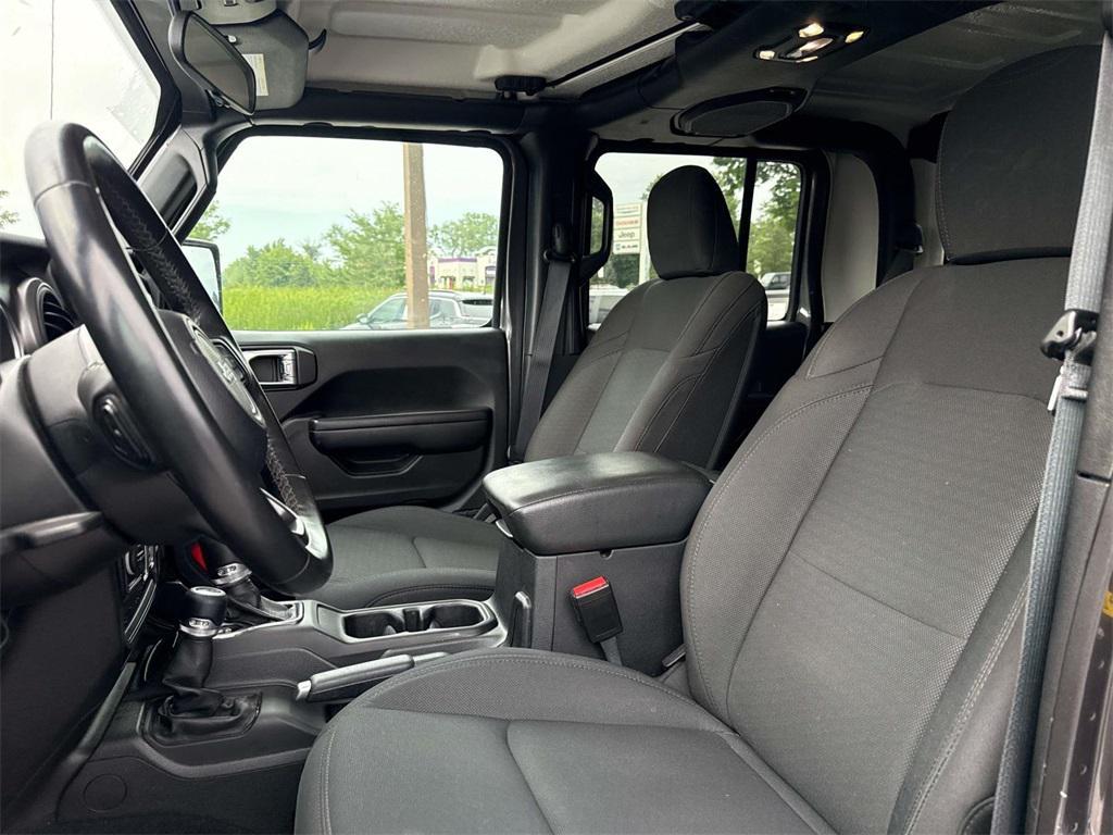 used 2021 Jeep Gladiator car, priced at $29,200