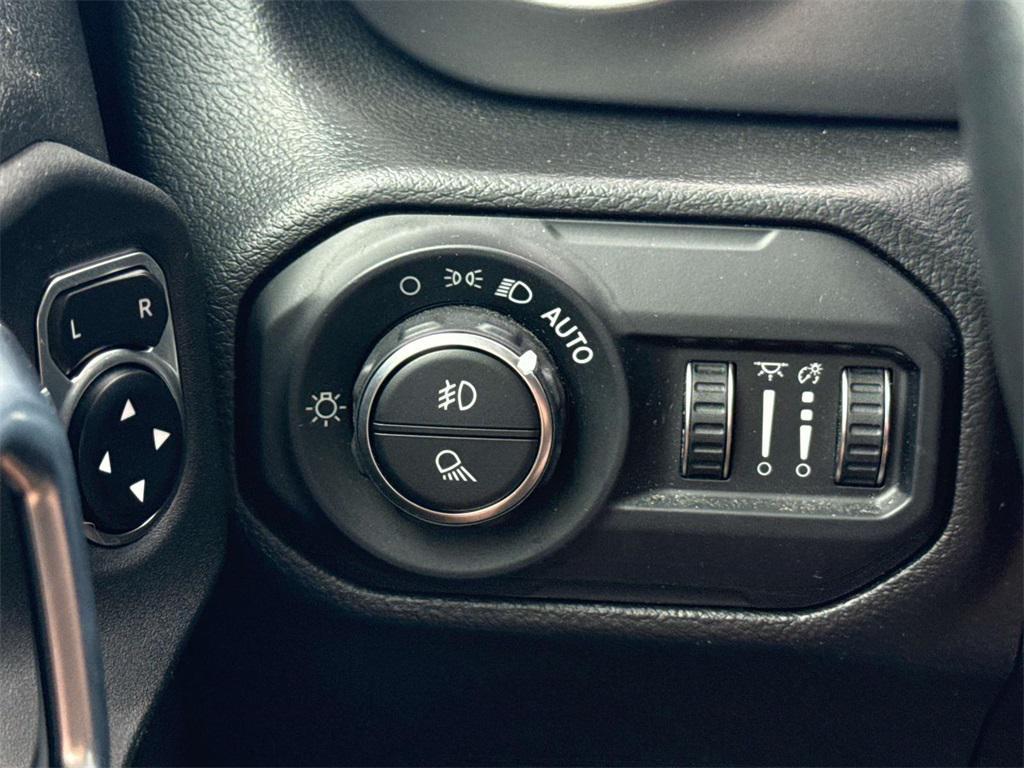 used 2021 Jeep Gladiator car, priced at $29,200