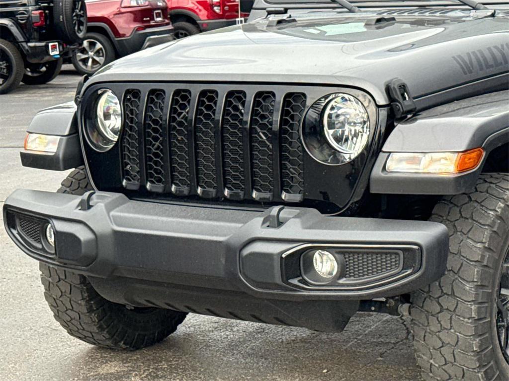 used 2021 Jeep Gladiator car, priced at $29,200